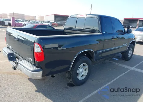 2002 Toyota Tundra Sr5 V8 z USA, uszkodzony, nr VIN 5TBRT34112S250763